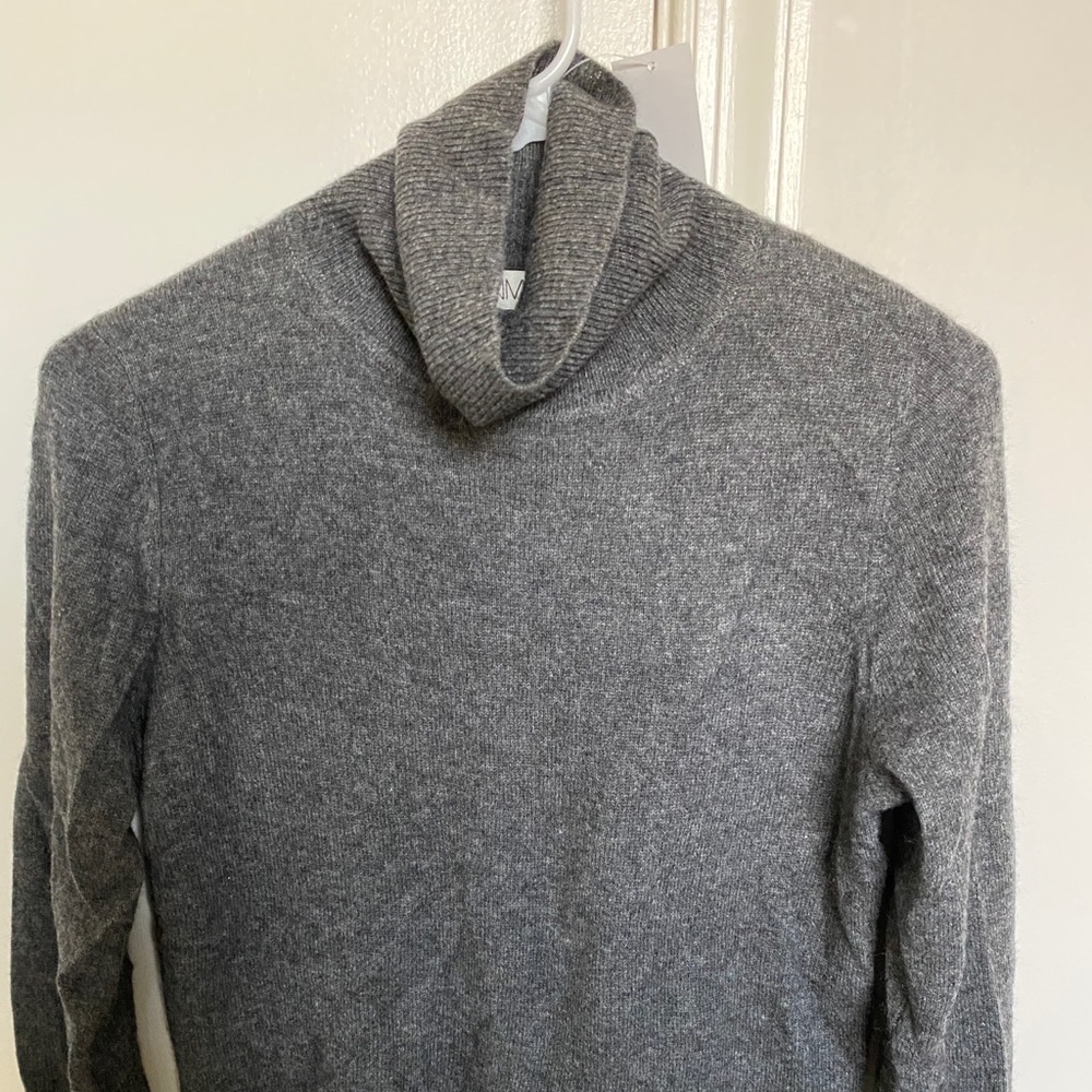 Neiman Marcus Cashmere Turtleneck NEW WITH TAGS